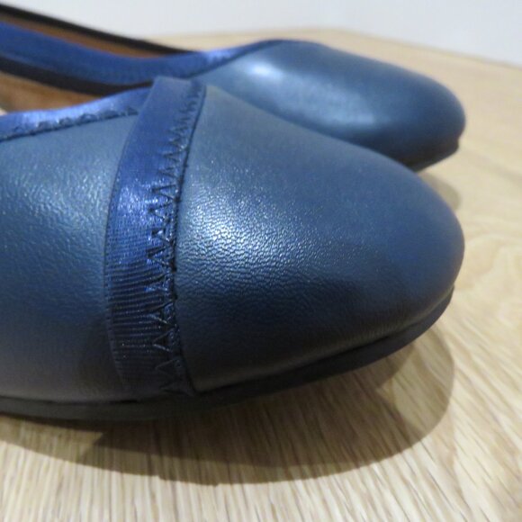VIONIC Caroll Leather Comfort Slip On Ballet Flats Shoes in Navy - Size US 8 - Picture 8 of 13